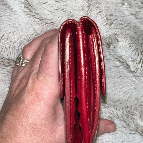 Valentines Day Special Red Louis Vuitton Wallet - Picture 8 of 12